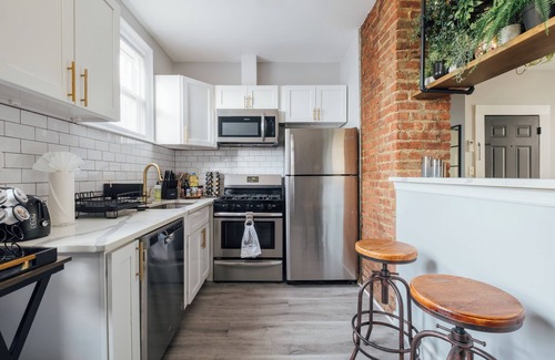 Jersey City Apartment | Café Greenery - Luxury 2 Bedroom 1 Bath 30min to NYC! New Launch Promo!