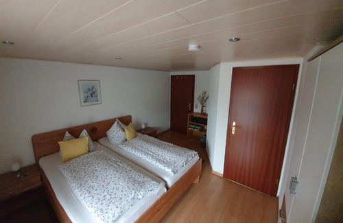 Trusen House | Cafe & Pension Carmen