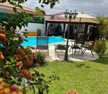 Sao Simao Ski Chalet | Cafofos da Zeta, Cozy Pool House