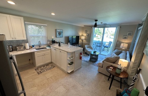 Wheeland Settlement Condo | Caicos Dreams -gated entrance - onsite security- ground floor, King bed