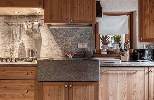 Fondo Ski Chalet | Cain Comfort Chalet