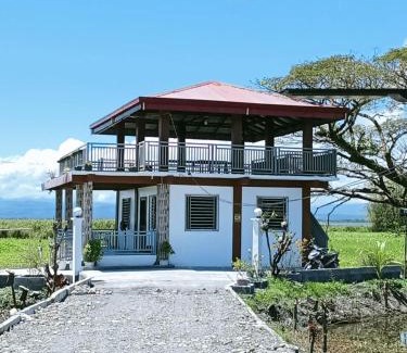 Naujan House | Cairnes Farm House