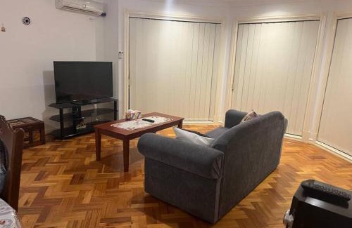 Cairnlea House | Cairnlea Anna's Unit