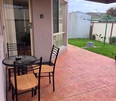 Cairnlea House | Cairnlea Anna's Unit
