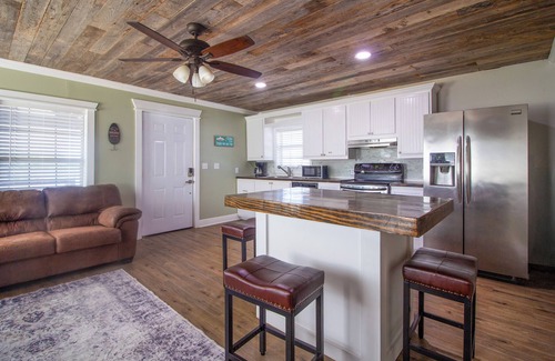 Bayou Gauche Cabin | Cajun Bayou Retreat
