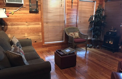 Sunset Cabin | Cajun Pondside Cabin - Veteran Owned - in the heart of Acadiana