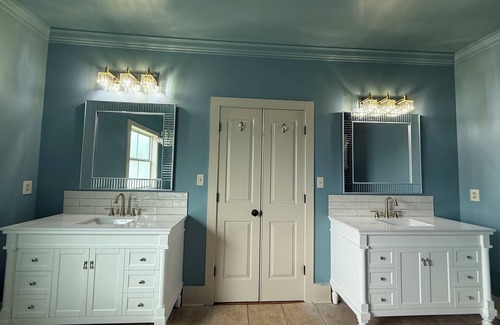 Lottie Other | Cajun Waterfront Farmhouse Sleeps 11