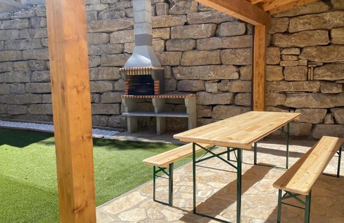 Castellfollit de Riubregos House | Cal cap xic