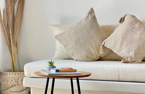 Perissa House | CAL DAY ROOMS SANTORINI