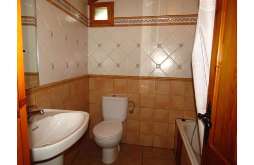 Fornells de la Muntanya Cottage | Cal Mestre. Cottage (5 adults)