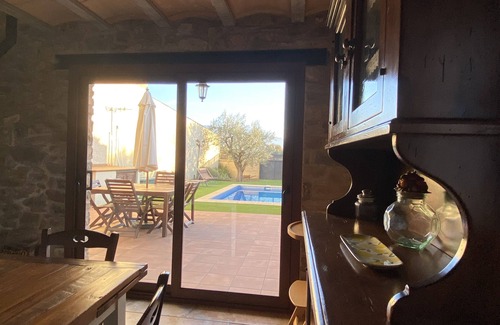 Puigcercos Cottage | Cal Nenot, self-catering cottage with private pool and views of the Montsec