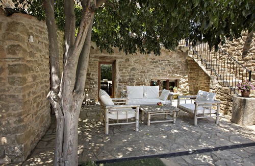 Artesa de Segre House | CAL XIRU - Rural House for integral rental