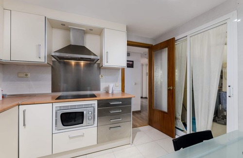 Cala Bona House | CALA BONA CALM & BEACH - Apartment in front of the beach of CALA BONA. Free WiFi