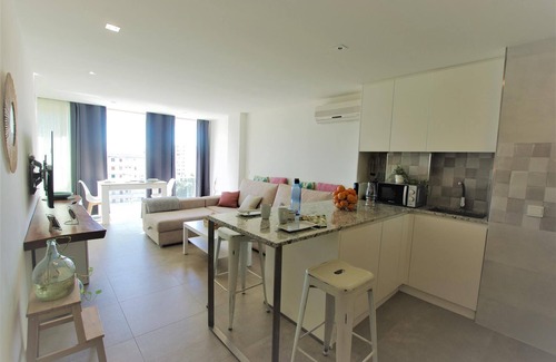 Calamayor Apartment | Cala Major-Palma. Sea views. Parking. Beach only 10' on foot!