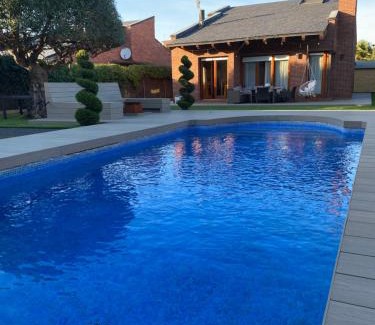 Vidreres House | Cala Mary