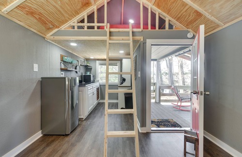 Sunset Beach Apartment | Calabash Studio Cabin, 4 Mi to Sunset Beach!