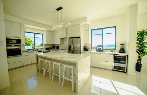 Belmont House | Calabura Villa - White House Modern Luxury Villa