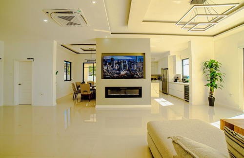 Belmont House | Calabura Villa - White House Modern Luxury Villa