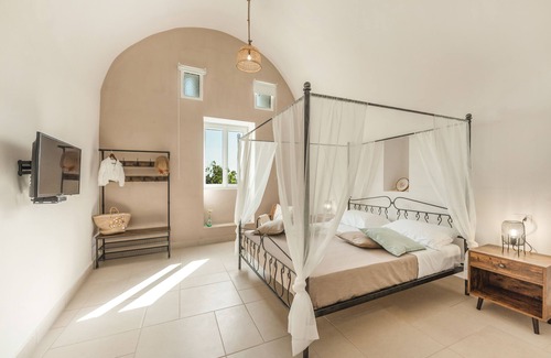 Procida Bed & Breakfast | Calacala rooms, restaurant & farm experience