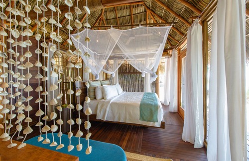 Calala Island Hotel | Calala Island
