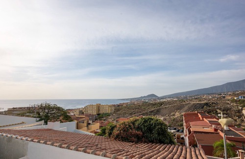 Las Caletillas Ski Chalet | Calala's House with huge terrace
