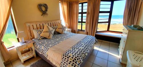 Margate Apartment | Calamari 11 - 6 Sleeper - 30 Steps From The Beach!