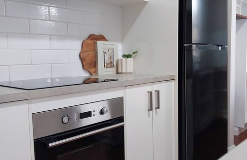Tocumwal House | Calaway Home - Golf & Bowls Club at your door step.