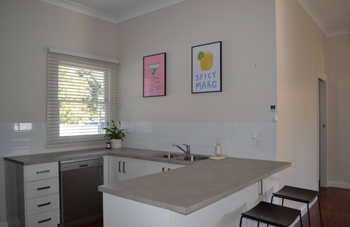 Tocumwal House | Calaway Home - Golf & Bowls Club at your door step.