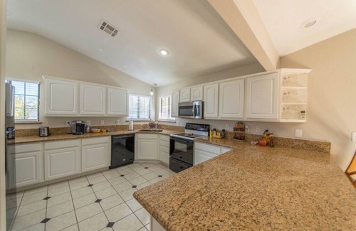 Black Mountain House | Calcutta · Relax in Style! Pool, Vegas games, RV Parking