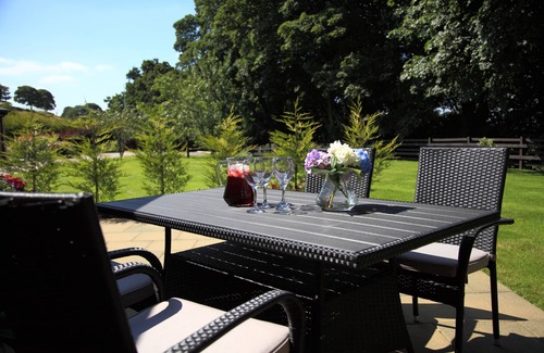 Blackburn Cottage | Calder Cottage in The Ribble Valley, Whalley, Lancashire - Sleeps 4