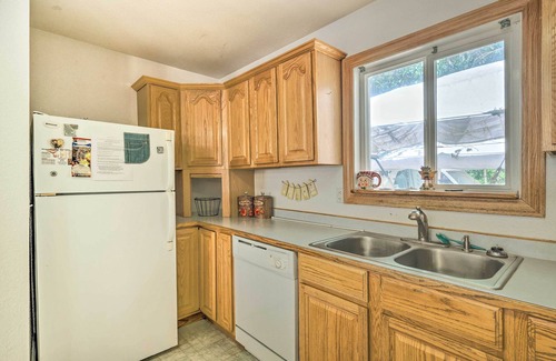 Caldwell House | Caldwell Country Home on Quiet Acreage