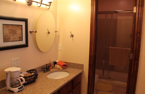 Caldwell House | Caldwell Messenger Suites