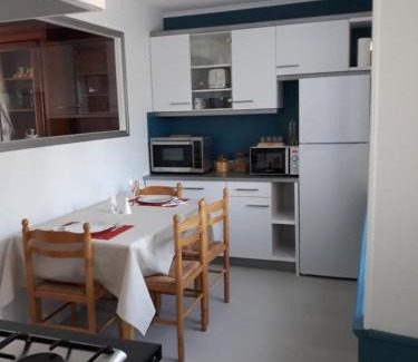 Port-Louis House | Cale In