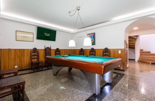 Cardielos House | Calejo House – Pool & Sports & Grill Retreat