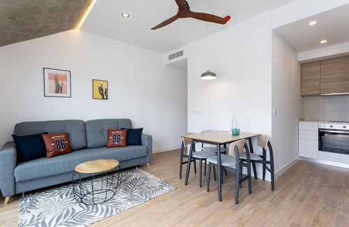 Fuengirola Apartment | Caleyro Boutique Apartments - Parking incluido