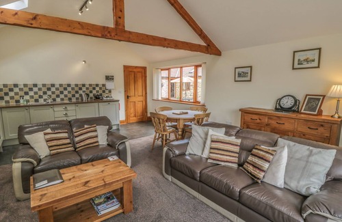 Thirsk Cottage | CALF HOUSE, family friendly, with a garden in Thirsk