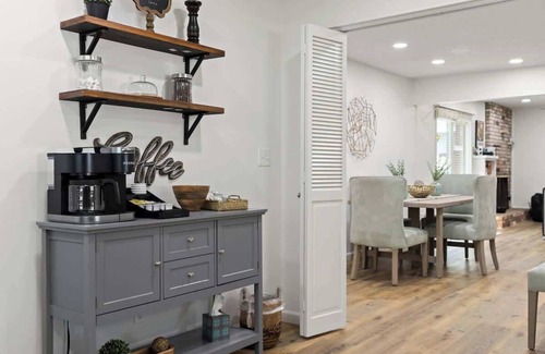 Hanford House | Cali Home Base near NAS w/Game Room