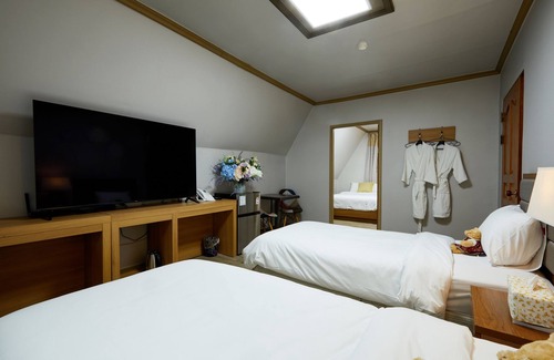 Buan-gun Hotel | California Hotel