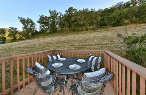 Calistoga House | Calistoga Vineyard Getaway A Wine Country Escape