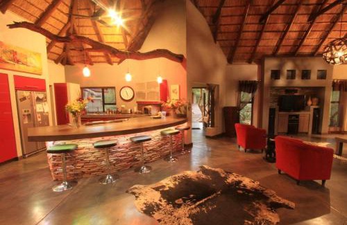Hoedspruit Cabin | Call of the Wild Lodge