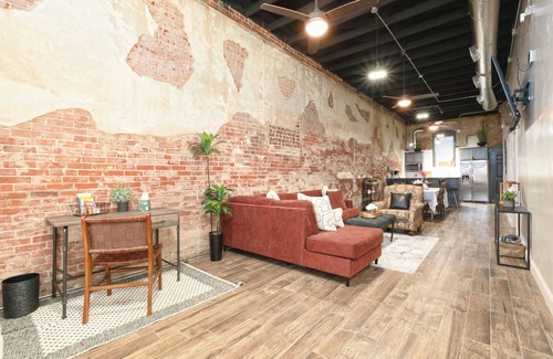 Baird Apartment | Callahan Divine