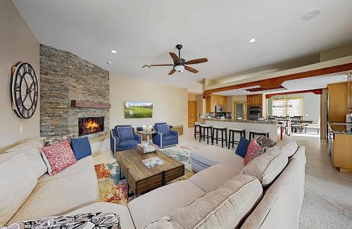 Desert Club Estates House | Calle Rondo Haven Permit# 67222