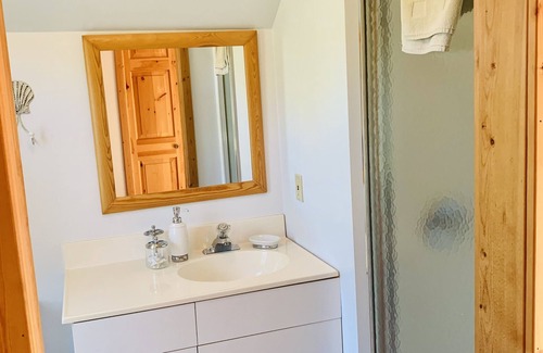 Golden Cabin | Callinghorselodge Willowbank Suite