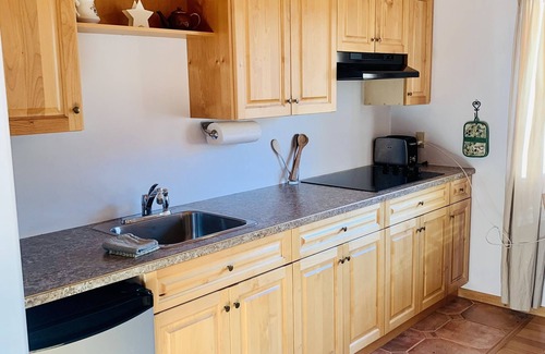 Golden Cabin | Callinghorselodge Willowbank Suite