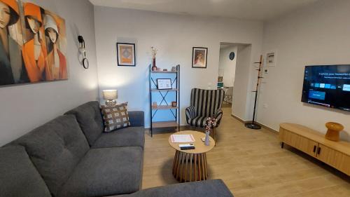 Lamia Apartment | Calliope Apartment