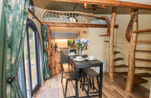 Kingswood Cottage | CALLOW POD, pet friendly, character holiday cottage in Chirbury