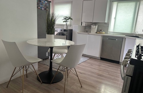 Los Altos House | Calm 3-2 house in Long Beach