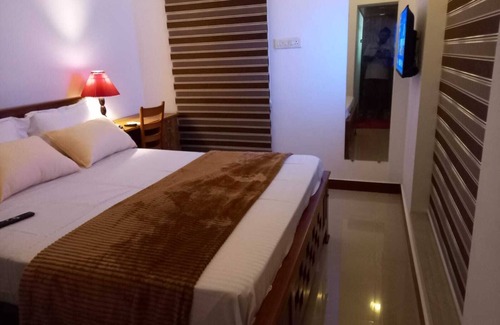 Kuzhuppilly Resort | Calm and Pleasant 2-bedroom resort with AC and wifi in Cherai beach