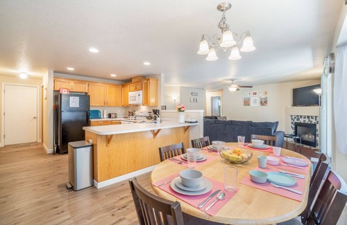 Mill Plain House | Calm & Cozy in East Vancouver - 20 min from PDX