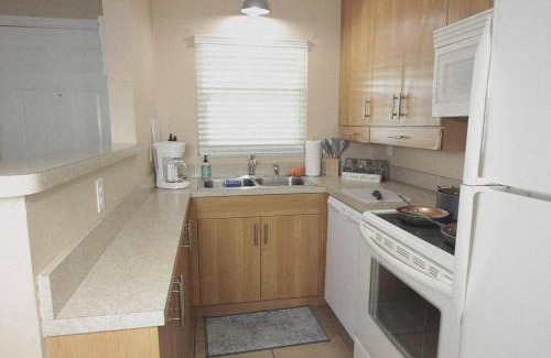 Arlington Park Apartment | Calm Japandi Retreat With Patio, Near Downtown